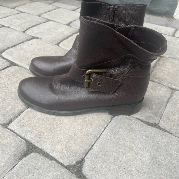 Nine West Dark brown booties - Picture 1 of 4